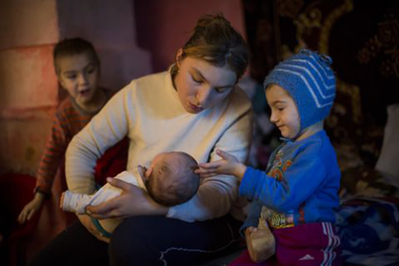 Investing in maternal healthcare and education services in Romania